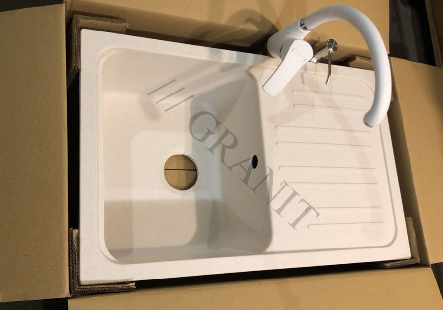 Комплект мийка гранітна 74x46 біла та змішувач Кухонная мойка гранитная 74x46 белая смеситель